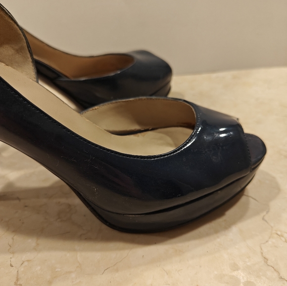 Nine West Navy Blue Patent D'Orsay Platform Pumps - 7M - Picture 3 of 11
